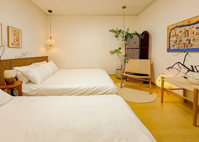 Apartment Hongdae 15 Minutes,yongsan, Haebangchon, Namsan, N Tower, Itaewon *