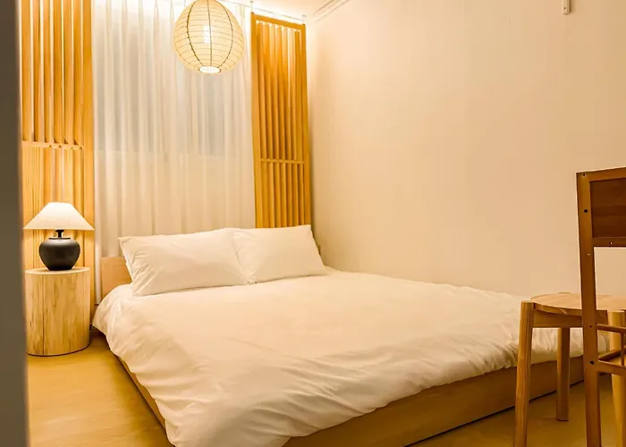 Apartment Hongdae 15 Minutes,yongsan, Haebangchon, Namsan, N Tower, Itaewon