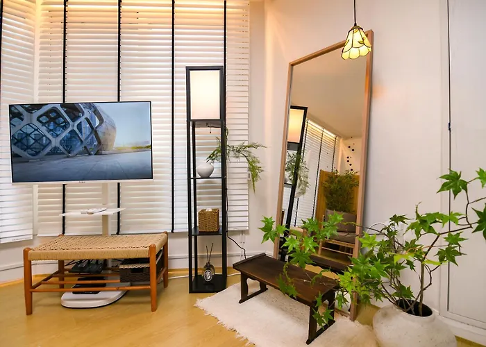Apartment Hongdae 15 Minutes,yongsan, Haebangchon, Namsan, N Tower, Itaewon