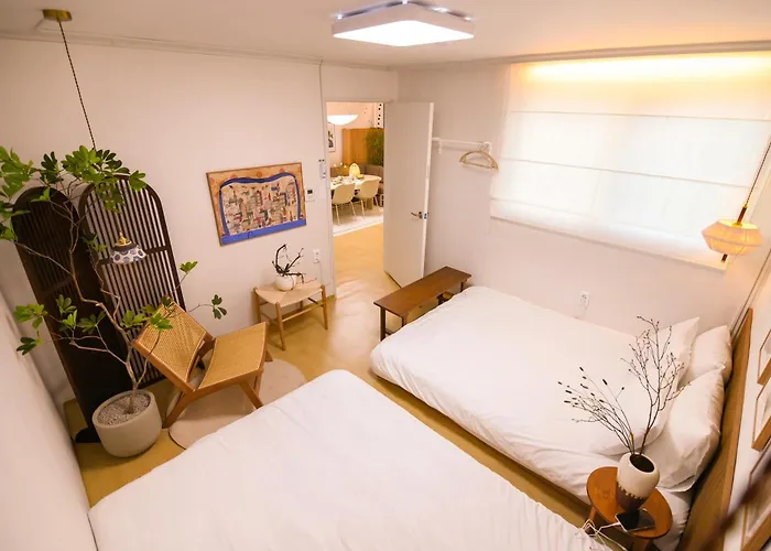 Hongdae 15 Minutes,yongsan, Haebangchon, Namsan, N Tower, Itaewon Apartment