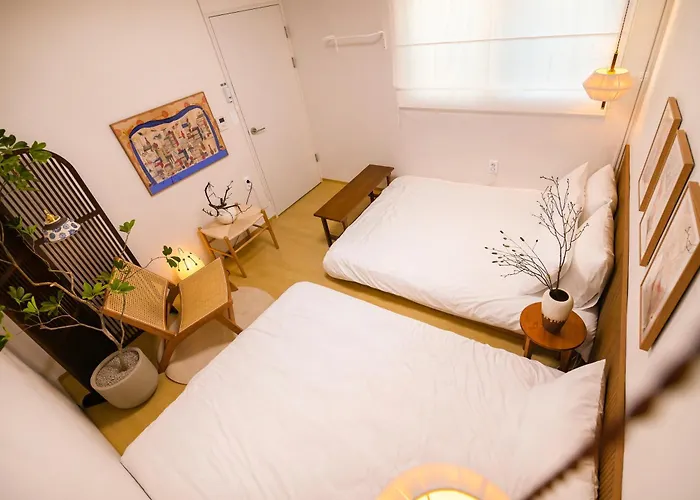 Hongdae 15 Minutes,yongsan, Haebangchon, Namsan, N Tower, Itaewon Apartment Seoul