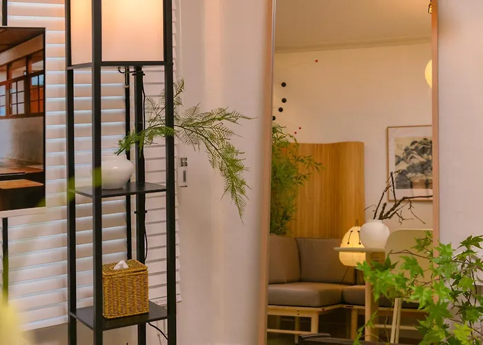 Hongdae 15 Minutes,yongsan, Haebangchon, Namsan, N Tower, Itaewon Apartment Seoul